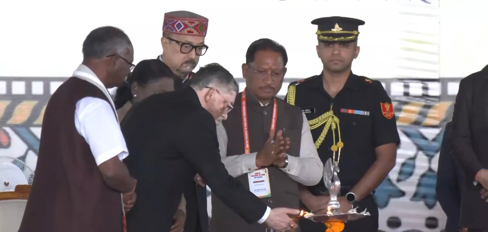 झारखंड पहुंचे CM साय अन्तर्राज्यीय जन सांस्कृतिक समागम समारोह में हुए शामिल