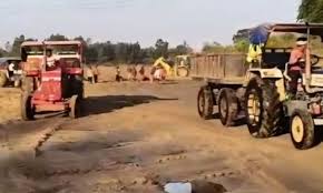 CG: नारंगी नदी में तेज रफ्तार से हो रहा अवैध रेत उत्खनन