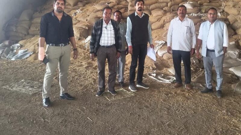 महासमुंद जिले में तीन राइस मिलों पर प्रशासन ने कसा शिकंजा