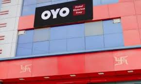 OYO होटल में चल रहा था गंदा काम : पुलिस की रेड से मचा हड़कंप, 2 युवती और मैनेजर गिरफ्तार