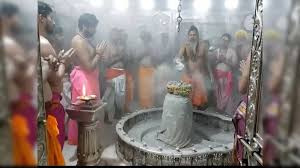 उज्जैन में महाकाल को क्यों चढ़ाई जाती है भस्म? पढ़ें इस आरती की अनोखी मान्यता