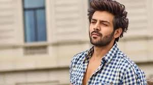कौन है Kartik Aaryan की जिंदगी में आई ये मिस्ट्री गर्ल? गोवा वाले बीच की अनसीन फोटोज हुई वायरल