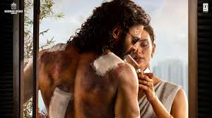 हाथ में शराब, मुंह में सिगरेट और जख्म… प्रभास-तृप्ति डिमरी के स्पिरिट लुक ने मचाया धमाल