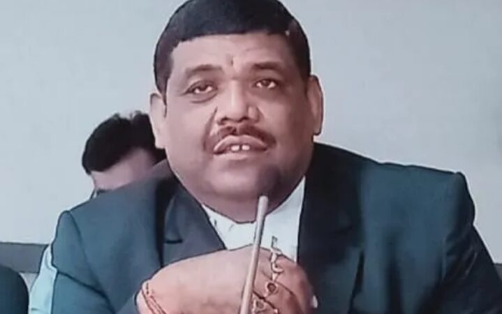 सड़े चावल सप्लाई करने वालो के खिलाफ कार्यवाही हो- विधायक प्रतिनिधि गिरधर जायसवाल